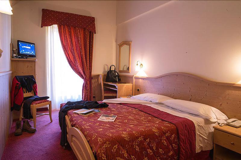 Beverly Alps Hotel & Spa Pinzolo Εξωτερικό φωτογραφία